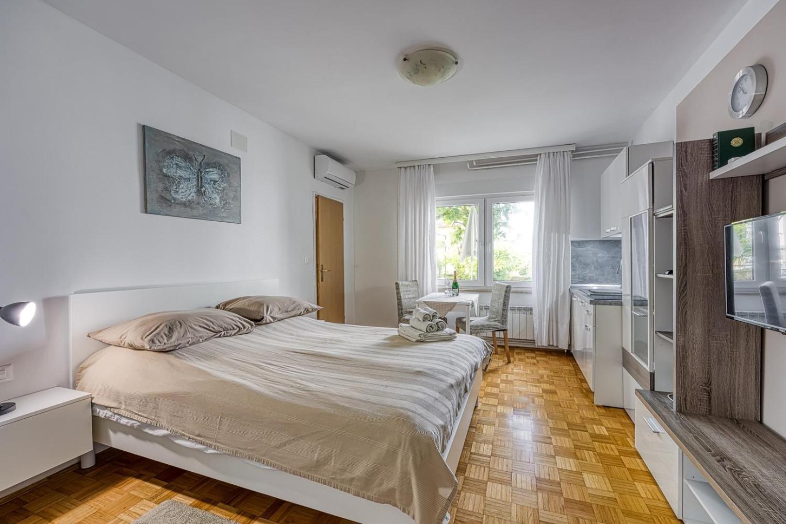 Appartement Aparments Jedro&Karlo à Poreč Extérieur photo
